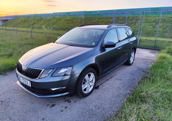 mazowieckie Skoda Octavia cena 52900 przebieg: 107000, rok produkcji 2019 z Pyzdry